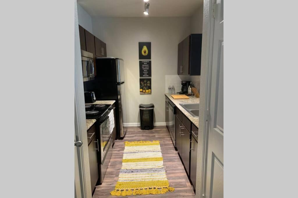 Newly Furnished 1Br Apartment W/ Hermann Park View Х'юстон Екстер'єр фото